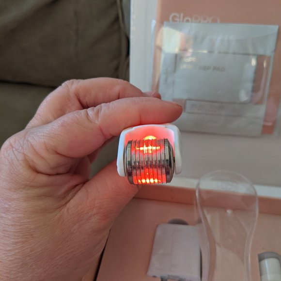 GloPRO MICRONEEEDLING regeneration Beauty Bio Tool - Picture 9 of 14